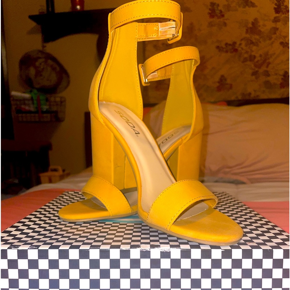 Soda Sandals